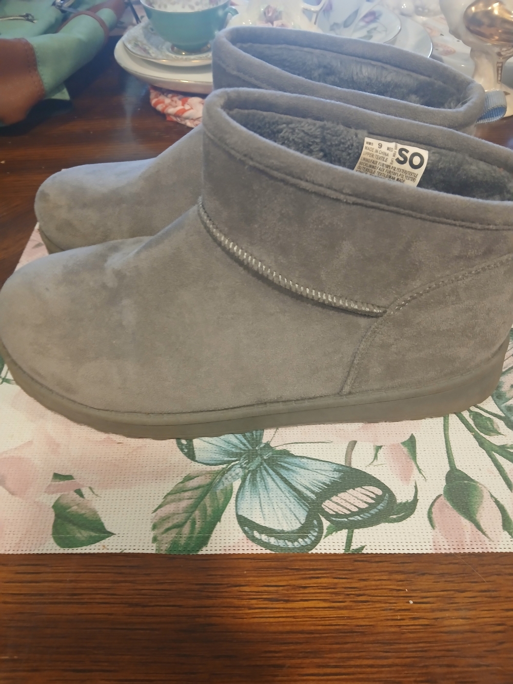 SO (Kohls) Gray Cozy Suede Ankle Boots